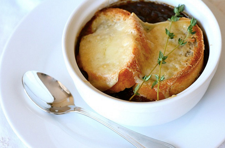 Луковый суп: 5 самых вкусных рецептов мира