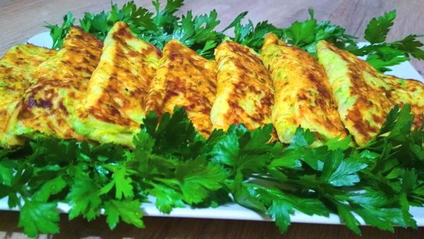 Кабачковые пирожки с мясом. Настолько вкусно, что готовлю каждый день!