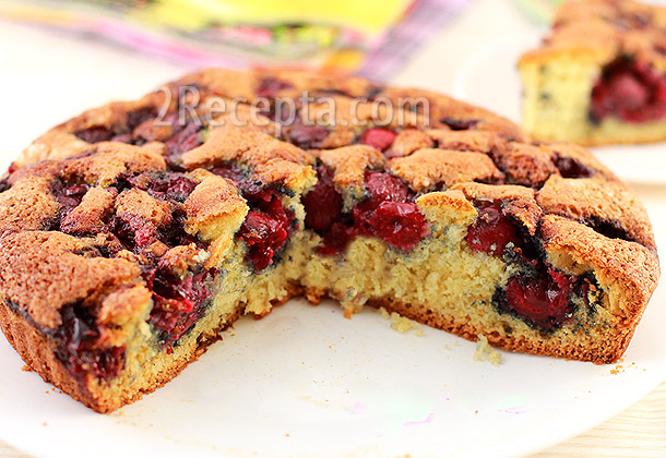 Рецепт песочного пирога с вишней.