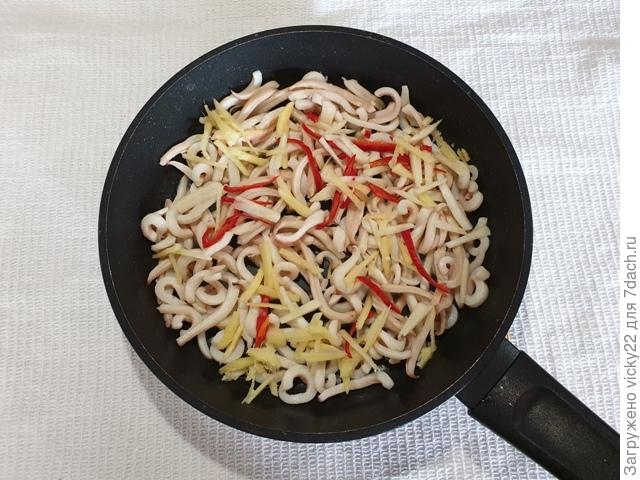 Быстрые маринованные кальмары