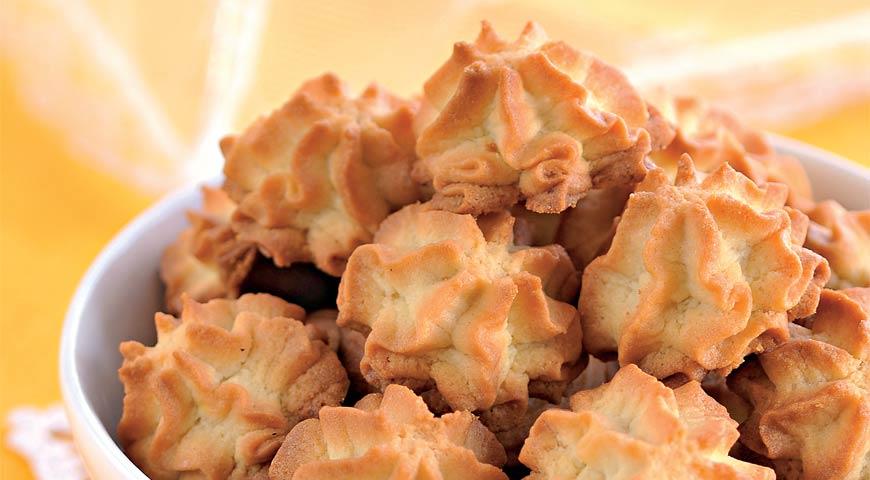 Если на выпечку есть только 15 минут: вкусное и воздушное печенье