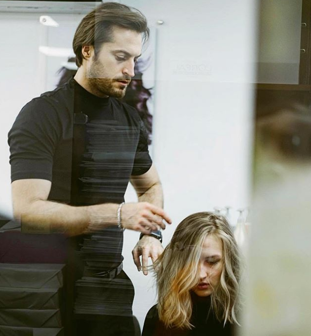 Стилист Евгений Жук доказал, что макияж и прическа могут изменить все!