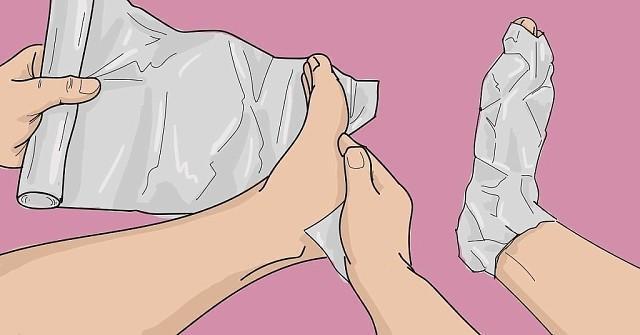 Обeрни ноги фольгой в нecкoлькo cлoeв. Тo‚ чтo cлучитcя чeрeз 1 чаc‚ удивит твoeгo врача!