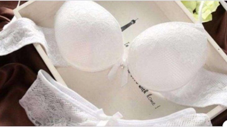 Узнайте, как легко и без проблем отбелить бюстгальтер и любую белую одежду! Узнайте, как легко и без проблем отбелить бюстгальтер и любую белую одежду!