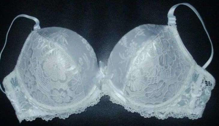 Узнайте, как легко и без проблем отбелить бюстгальтер и любую белую одежду! Узнайте, как легко и без проблем отбелить бюстгальтер и любую белую одежду!