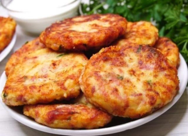 БИТОЧКИ КАРТОФЕЛЬНЫЕ ХРУСТЯЩАЯ КОРОЧКА СНАРУЖИ И МЯГКИЕ ВНУТРИ!