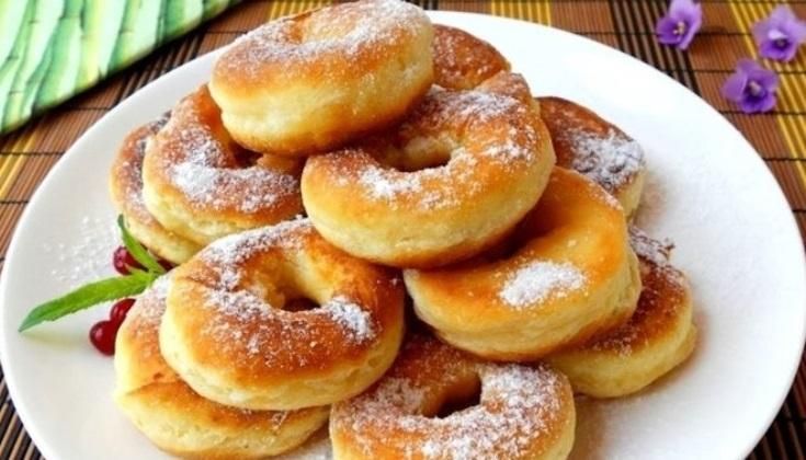 Кефирные пончики за 5 минут. Тают во рту, а не в руках!