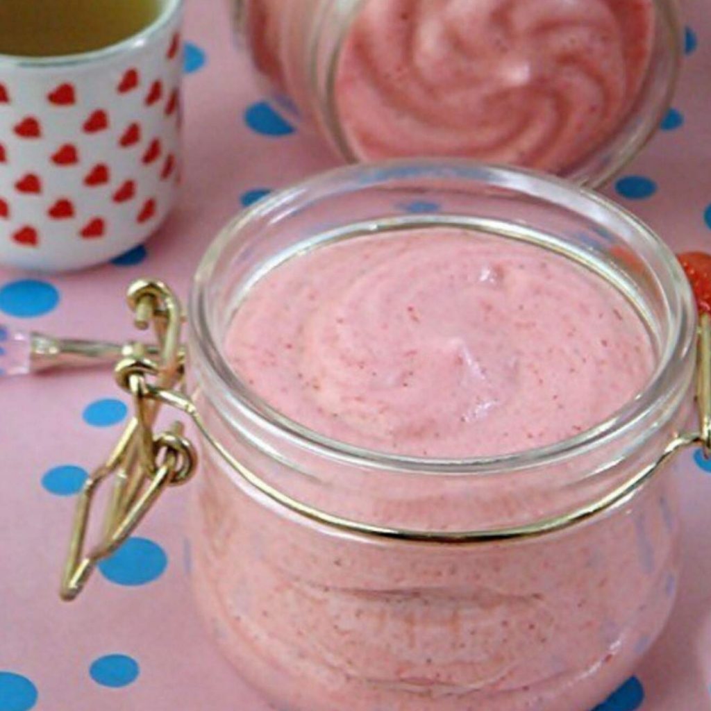 ВЗБИТЫЙ КЛУБНИЧНО-МАЛИНОВЫЙ ДЖЕМ