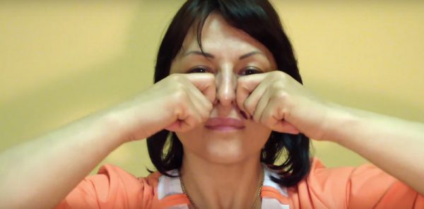 4 мощных средства против СИНУСИТА + простой трюк, который очистит пазухи всего за 20 секунд, смотрите! 4 мощных средства против СИНУСИТА + простой трюк, который очистит пазухи всего за 20 секунд, смотрите!