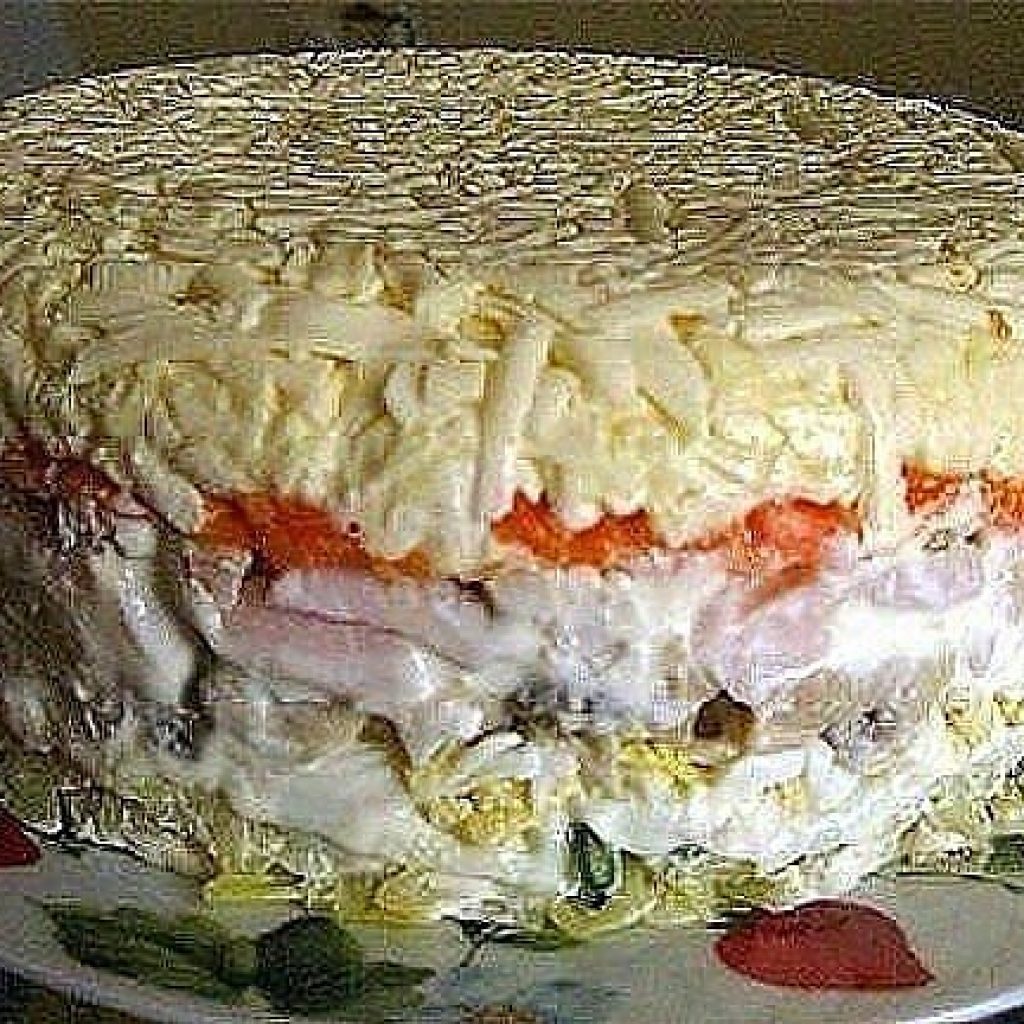 Слоёный салат с грибами