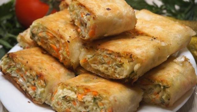 Хрустящая закуска из лаваша с овощами. Отлично для перекуса.