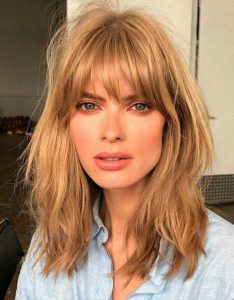 Модные стрижки на весну: 20 актуальных образов