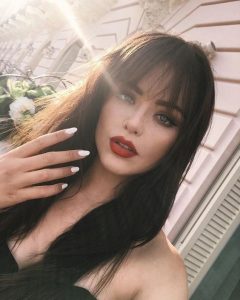 Модные стрижки на весну: 20 актуальных образов