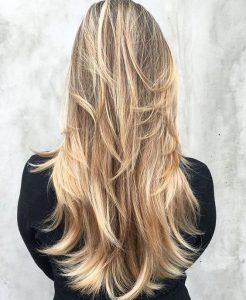 Модные стрижки на весну: 20 актуальных образов