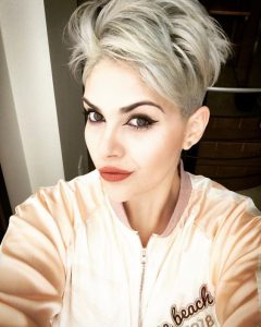 Модные стрижки на весну: 20 актуальных образов