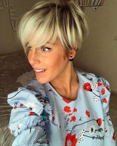 Модные стрижки на весну: 20 актуальных образов