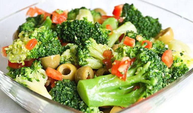 ТОП-8 рецептов низкокалорийных салатов с броколли. Берем на вооружение. ТОП-8 рецептов низкокалорийных салатов с броколли. Берем на вооружение.