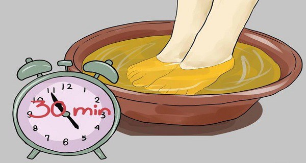 Замачивайте ноги в уксусе один раз в неделю, и вы увидите, как исчезнут все ваши болезни Замачивайте ноги в уксусе один раз в неделю, и вы увидите, как исчезнут все ваши болезни