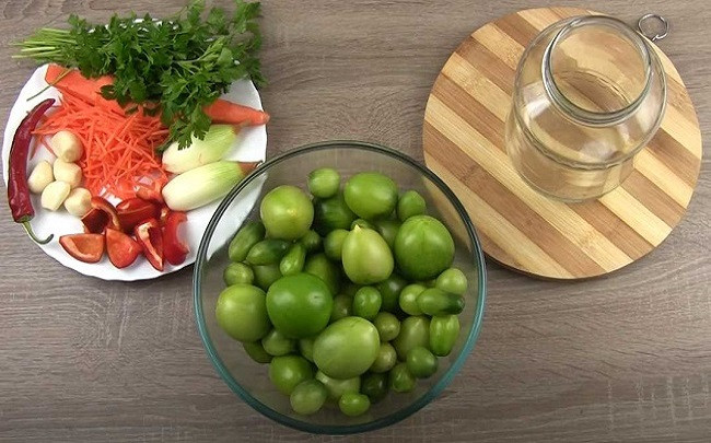 Зелёные помидорки «в шубке». Оригинальная закуска к застолью.