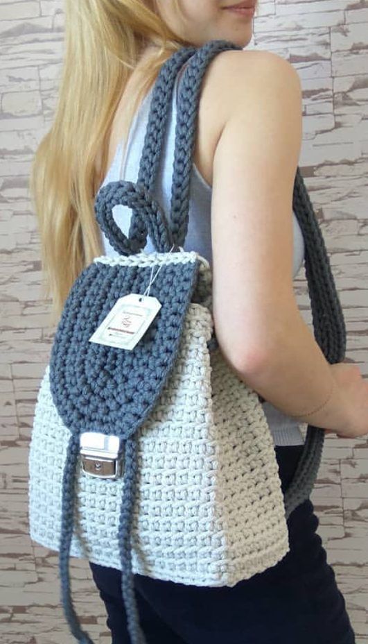 Идея на весну и лето: 17 стильных вязаных сумочек