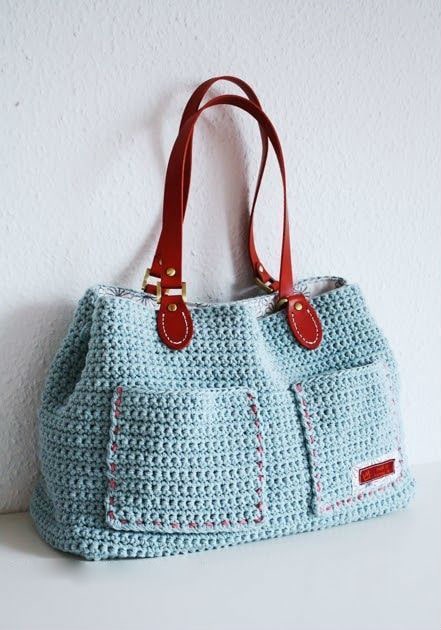 Идея на весну и лето: 17 стильных вязаных сумочек