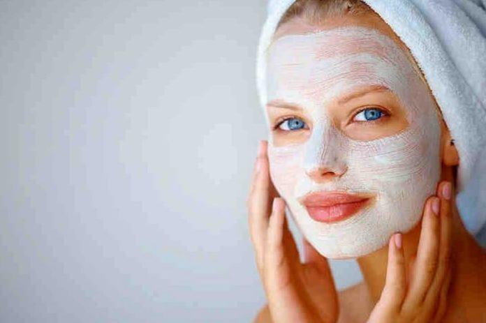 Домашняя маска с эффектом ботокса: 5 дней — и выглядим моложе на 10 лет!