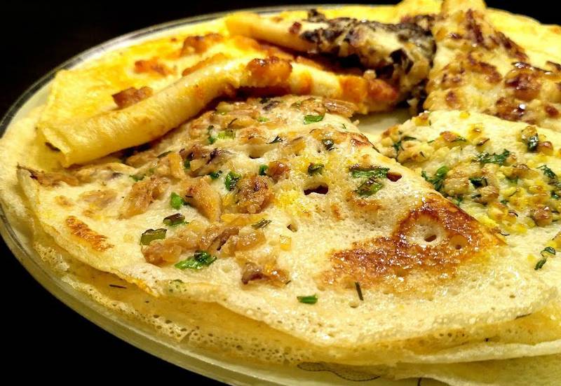 Вкуснейшие блины без яиц и молока: получаются мягусенькими и тонюсенькими! В жизни бы не подумала, что они постные.