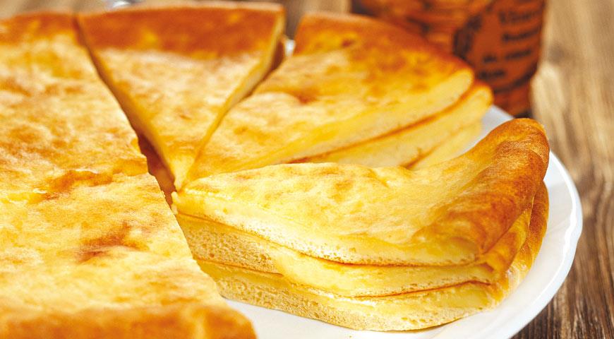 Вкуснейший пирог-ватрушка получился. Как пух! Бесподобная выпечка. Делаю уже в третий раз.