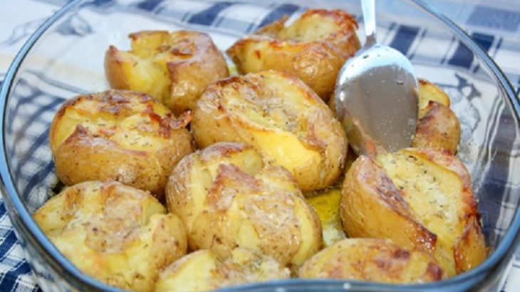 Теперь люблю запеченный картофель еще больше! До невозможного вкусное блюдо португальской кухни.