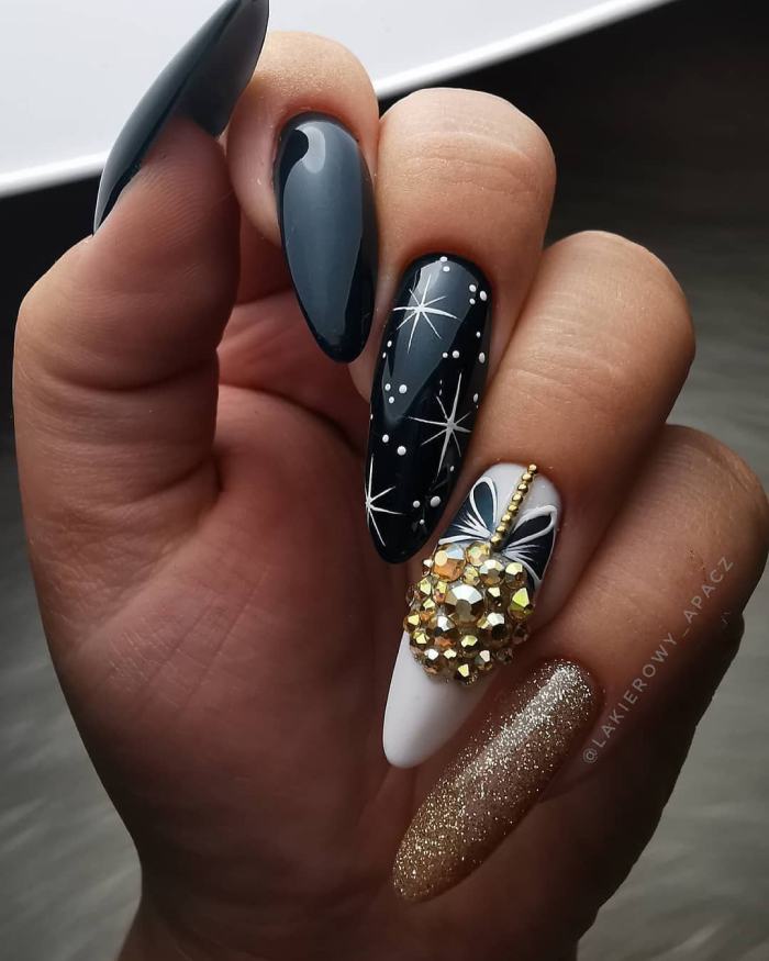 Рождественский маникюр 2021: 80+ непревзойденных фото идей