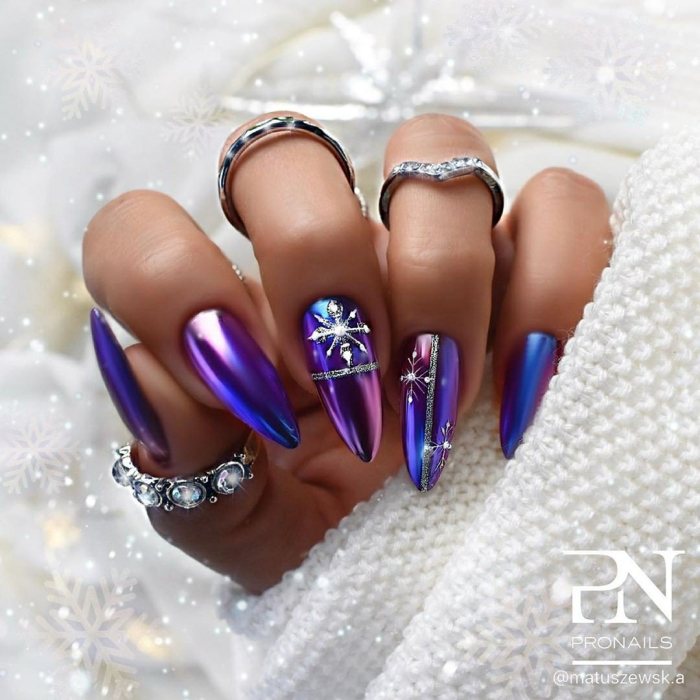 Рождественский маникюр 2021: 80+ непревзойденных фото идей