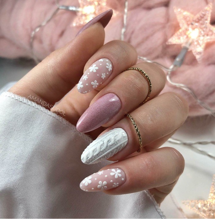 Рождественский маникюр 2021: 80+ непревзойденных фото идей