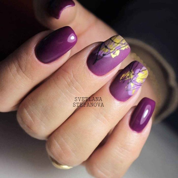 Рождественский маникюр 2021: 80+ непревзойденных фото идей