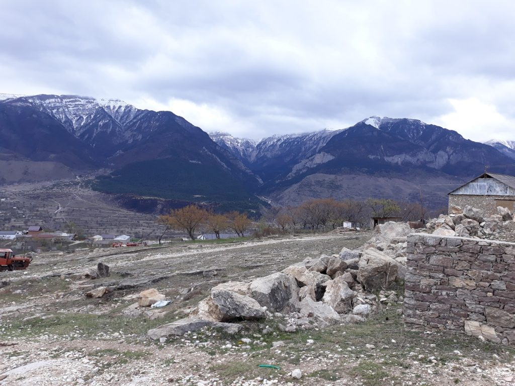 Увидел свое фото, продающееся за 15 евро, и решил их продавать, чем бесплатно выкладывать: рассказываю как зарабатываю 200$ в месяц