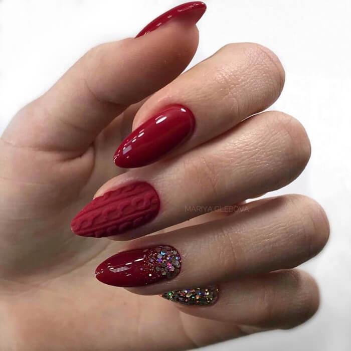 Маникюр на Новый Год 2020-2021 идеи дизайна ноготков к празднику