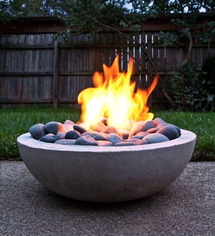 30 Великолепных примеров использования бетона в саду