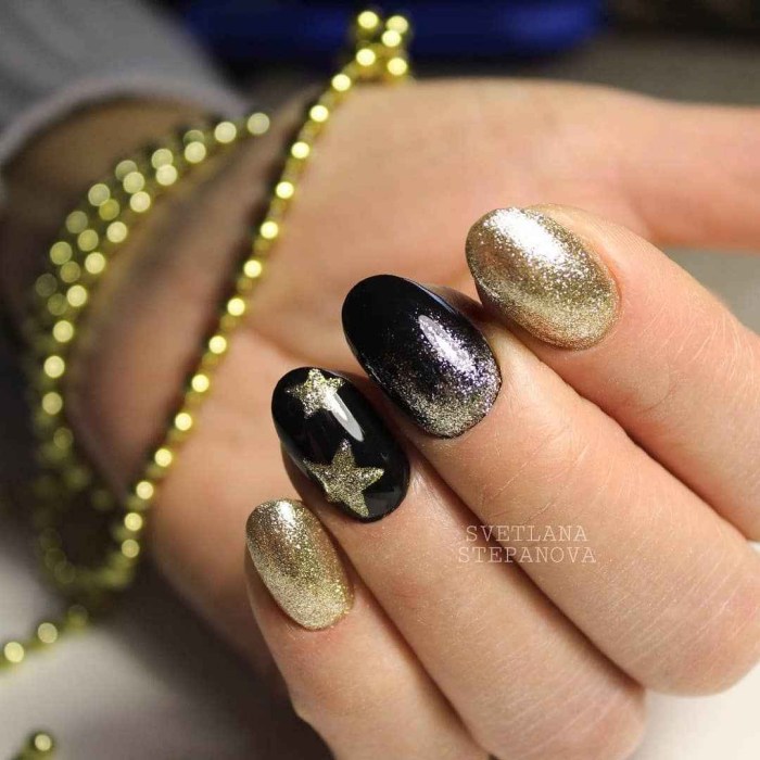 Рождественский маникюр 2021: 80+ непревзойденных фото идей