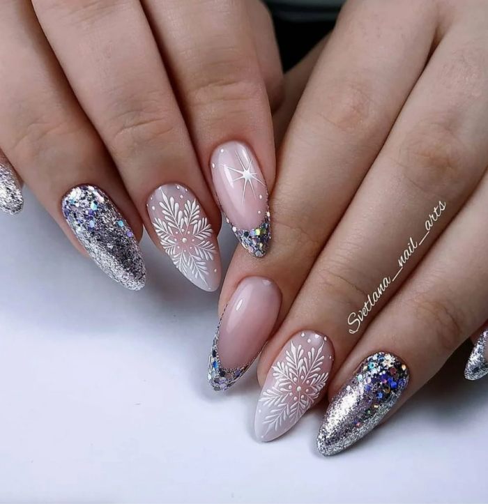 Рождественский маникюр 2021: 80+ непревзойденных фото идей