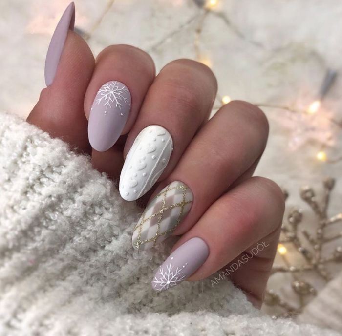 Рождественский маникюр 2021: 80+ непревзойденных фото идей
