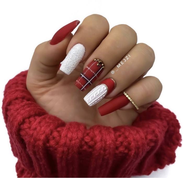 Рождественский маникюр 2021: 80+ непревзойденных фото идей