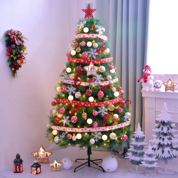 Как красиво нарядить елку на Новый Год: 49 вариантов