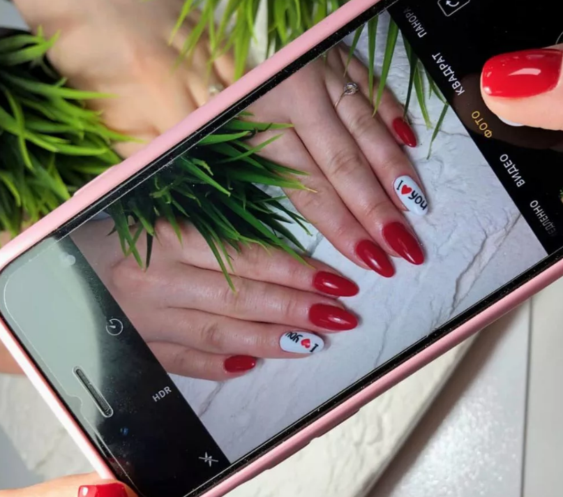 Как женщины выбирают маникюрщиц — на опыт мастера все-равно, главное чтобы фотки нравились: как их делают